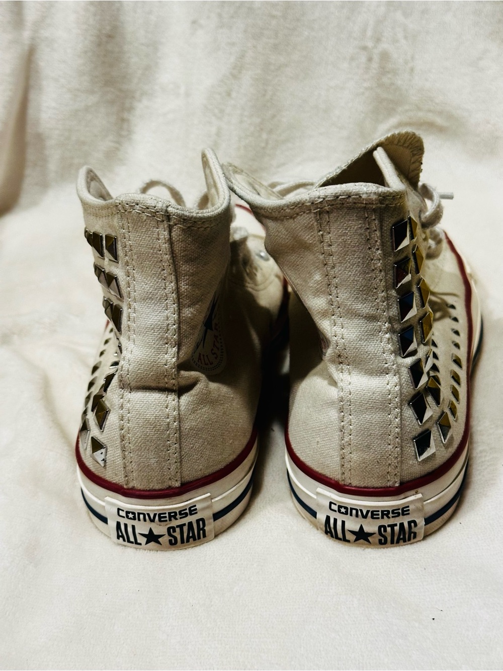 Converse Chuck Taylor All Star Hi Studded Canvas Sneakers Womens Size 7 White - Picture 8 of 9
